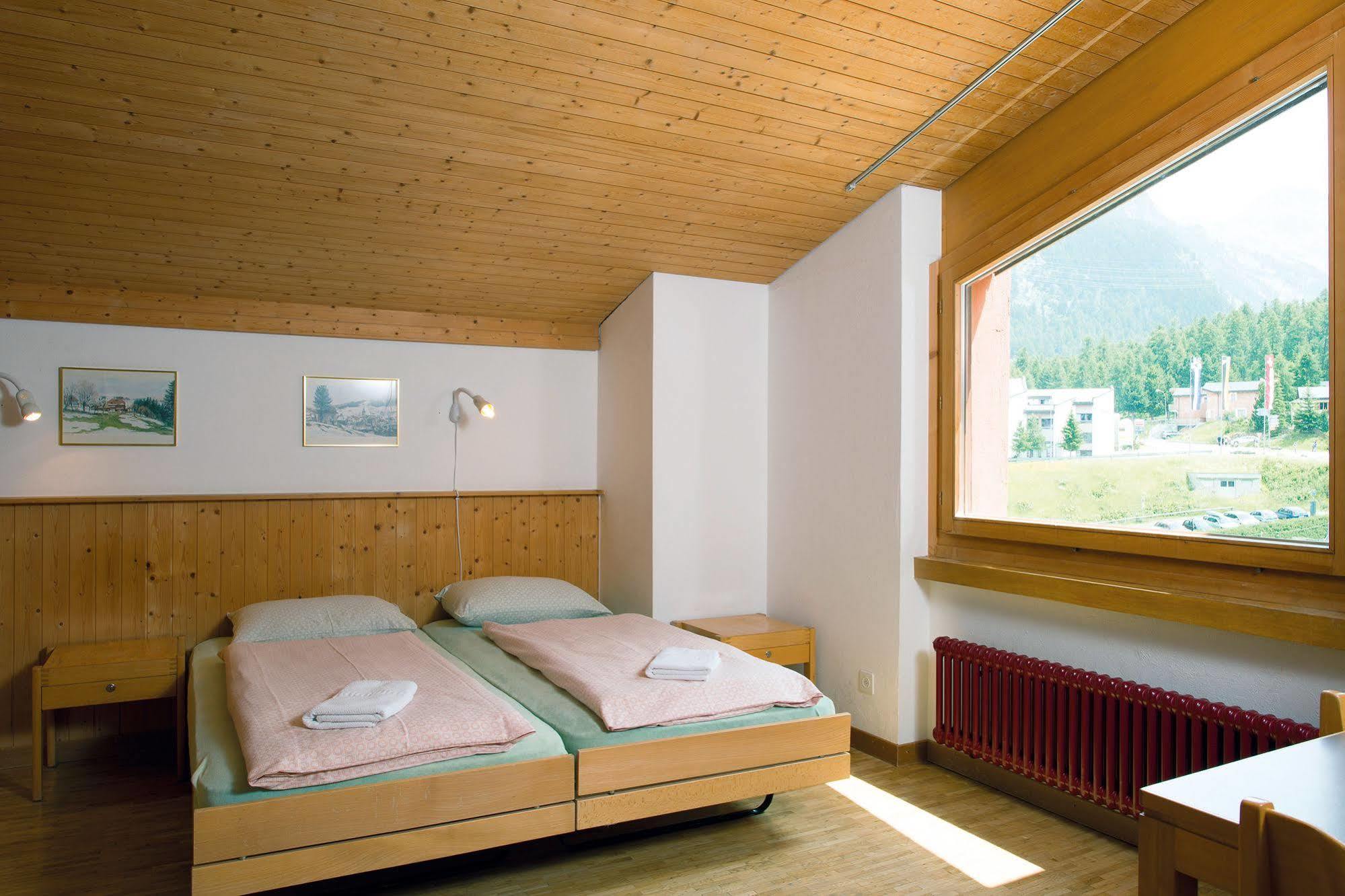 Pontresina Youth Hostel Экстерьер фото